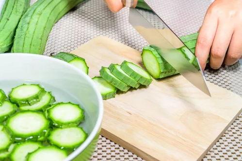 人为何吃瓜,揭秘人类吃瓜背后的文化密码与心理需求